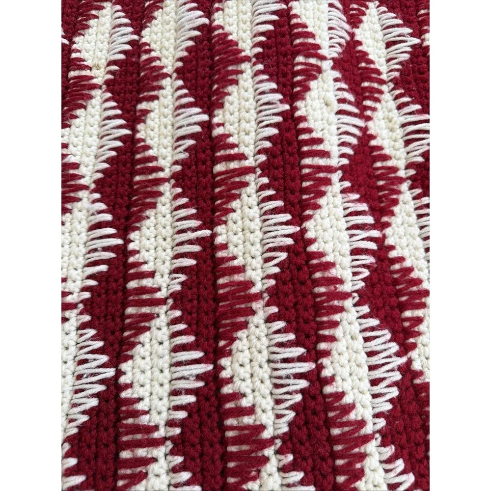 Vintage Hand Crochet Red/white Blanket/throw39in W X 80in L GWB004